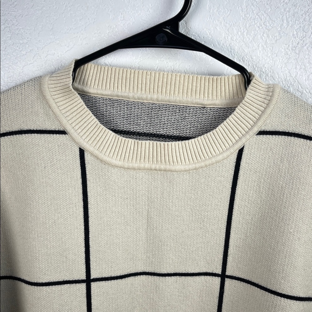 Chicwish Womens Grid Boxy Fit Batwing Sleeves Sweater Khaki Small/ Medium Wool - Picture 4 of 9